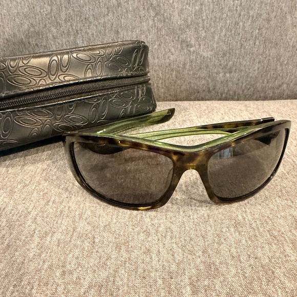 Oakley Disobey Sunglasses - Picture 1 of 1